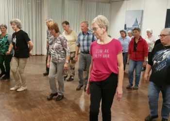 Everybody Falls In Love Again