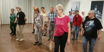 Everybody Falls In Love Again