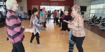 Senorita Angelina Cha (Contra)