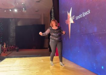 Glowing Review (CBA 2022)