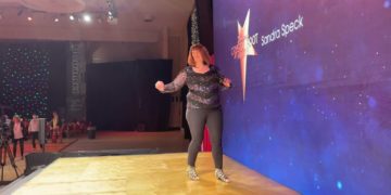 Glowing Review (CBA 2022)