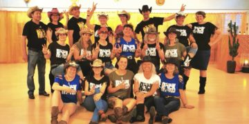 We Will Rock You – Country Version