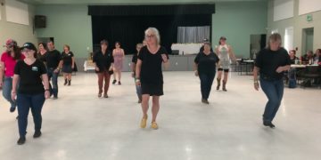 Ez Living It Up on Summertime