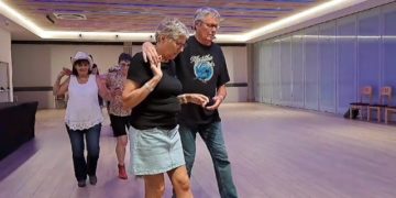 The Sun Don’t Shine Anymore In Acapulco For Two (P)