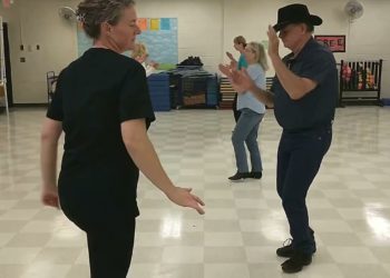 Excuse Me + (Contra)